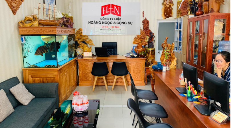 Luật Hoàng Ngọc và Cộng Sư